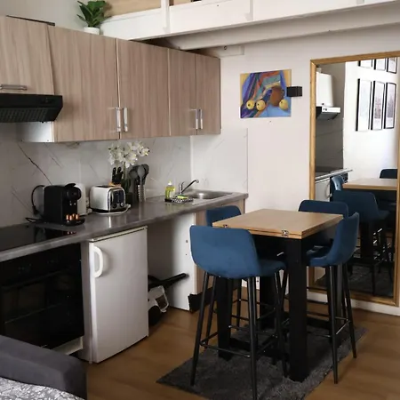 شقة Comfy In Old Town With Mezzanine - Place Garibaldi,