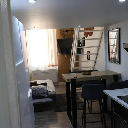Comfy In Old Town With Mezzanine - Place Garibaldi, Nizza
