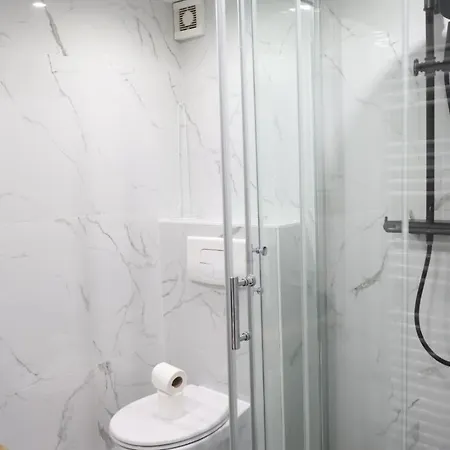 Comfy In Old Town With Mezzanine - Place Garibaldi,