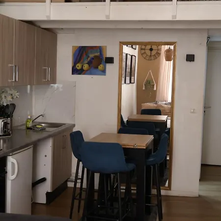 شقة Comfy In Old Town With Mezzanine - Place Garibaldi, نيس