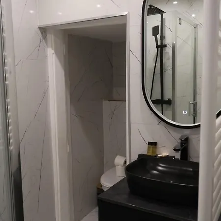 Comfy In Old Town With Mezzanine - Place Garibaldi, Apartment Nice